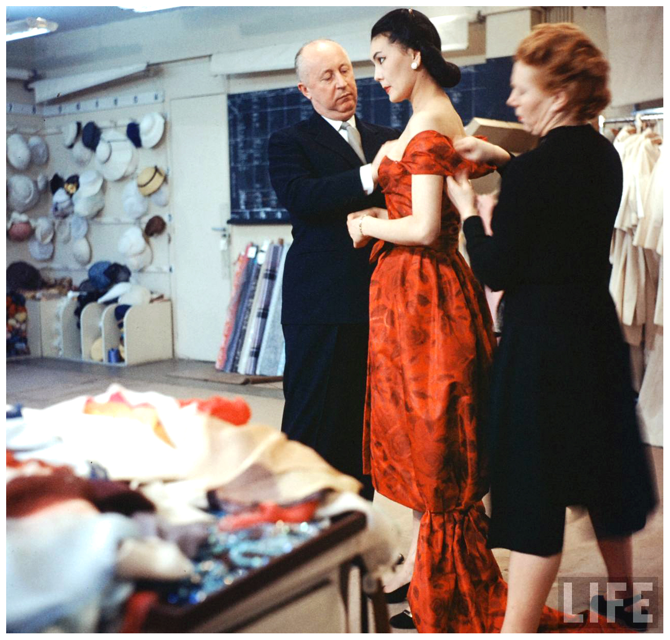 Fashion Designer Christian Dior 1957 Pleasurephoto truly Famous Christian Dior Fashion Designer – Perfect Photo Source